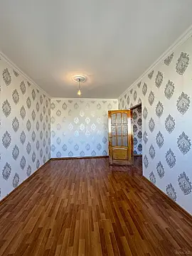 Satılır 4 otaqlı mənzil 90 m²