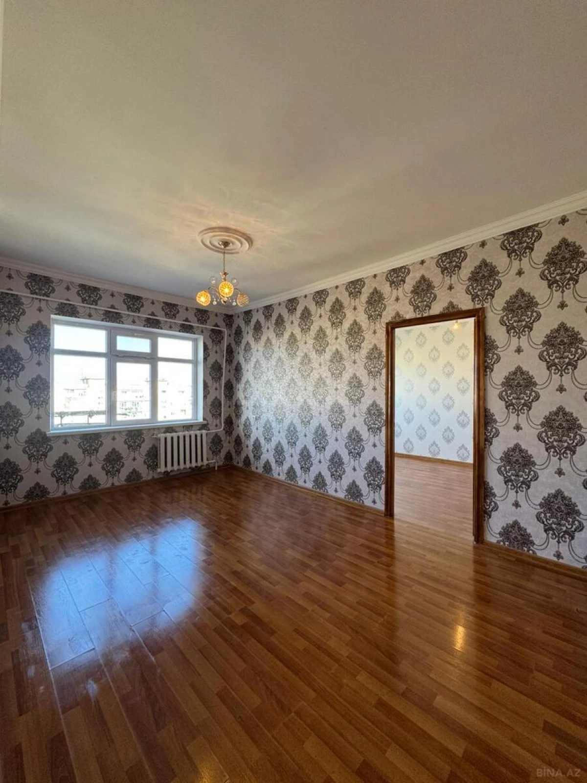 Satılır 4 otaqlı mənzil 90 m²