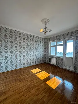 Satılır 4 otaqlı mənzil 90 m²