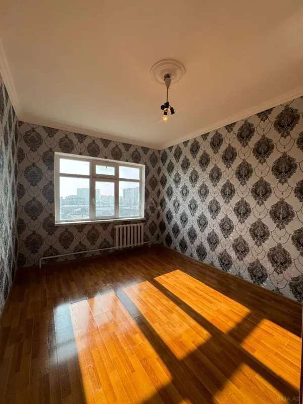 Satılır 4 otaqlı mənzil 90 m²