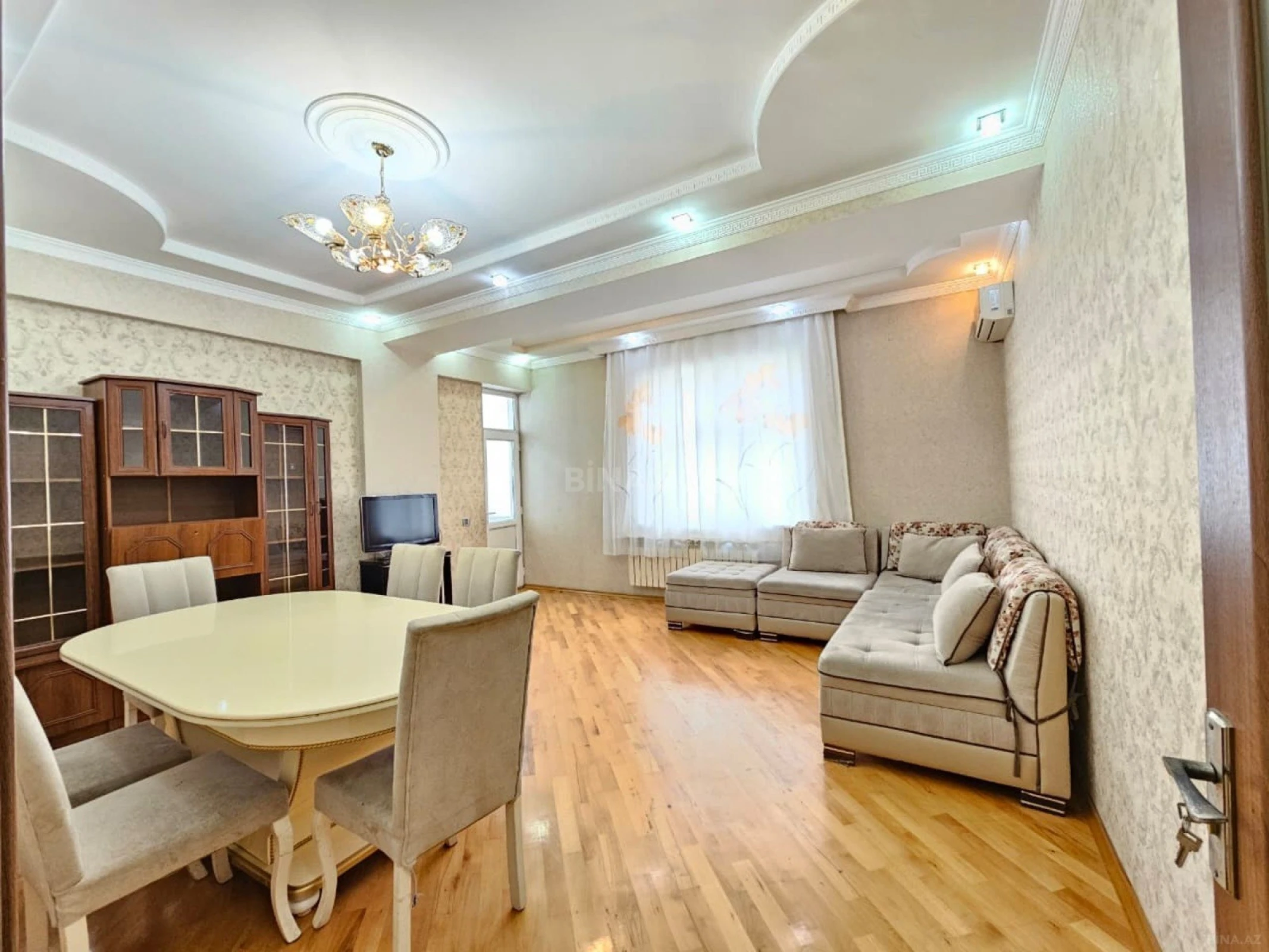 Satılır 3 otaqlı mənzil 88 m²