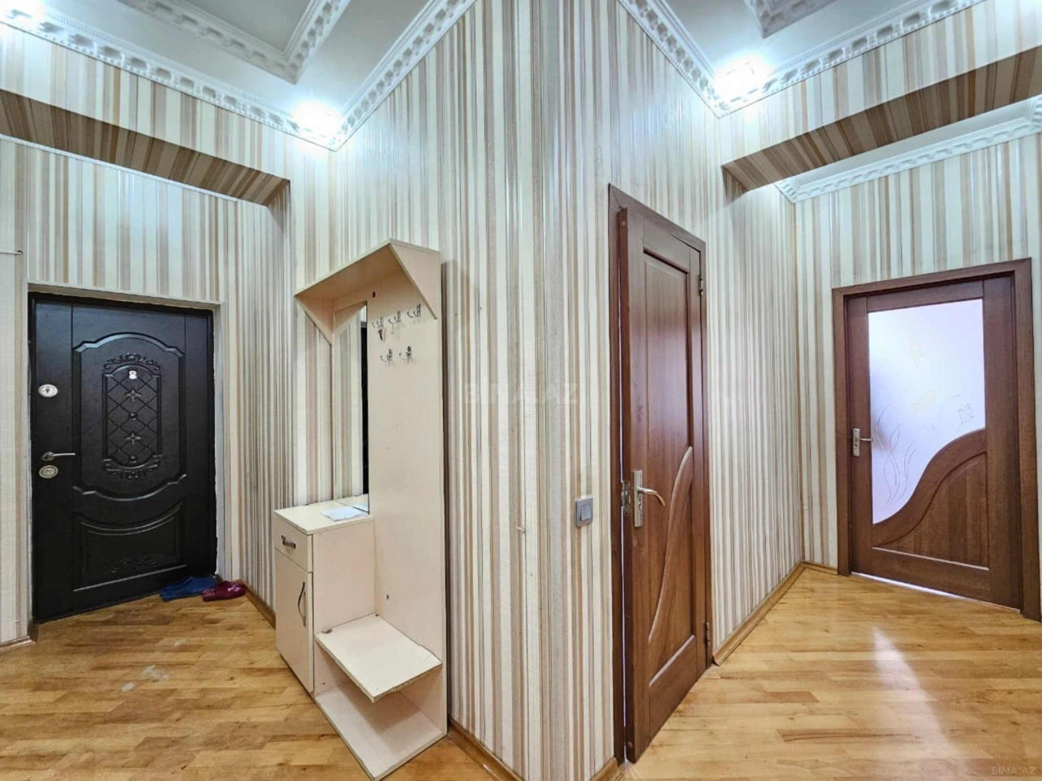 Satılır 3 otaqlı mənzil 88 m²