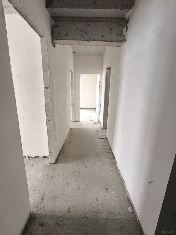 Satılır 3 otaqlı mənzil 97.6 m²
