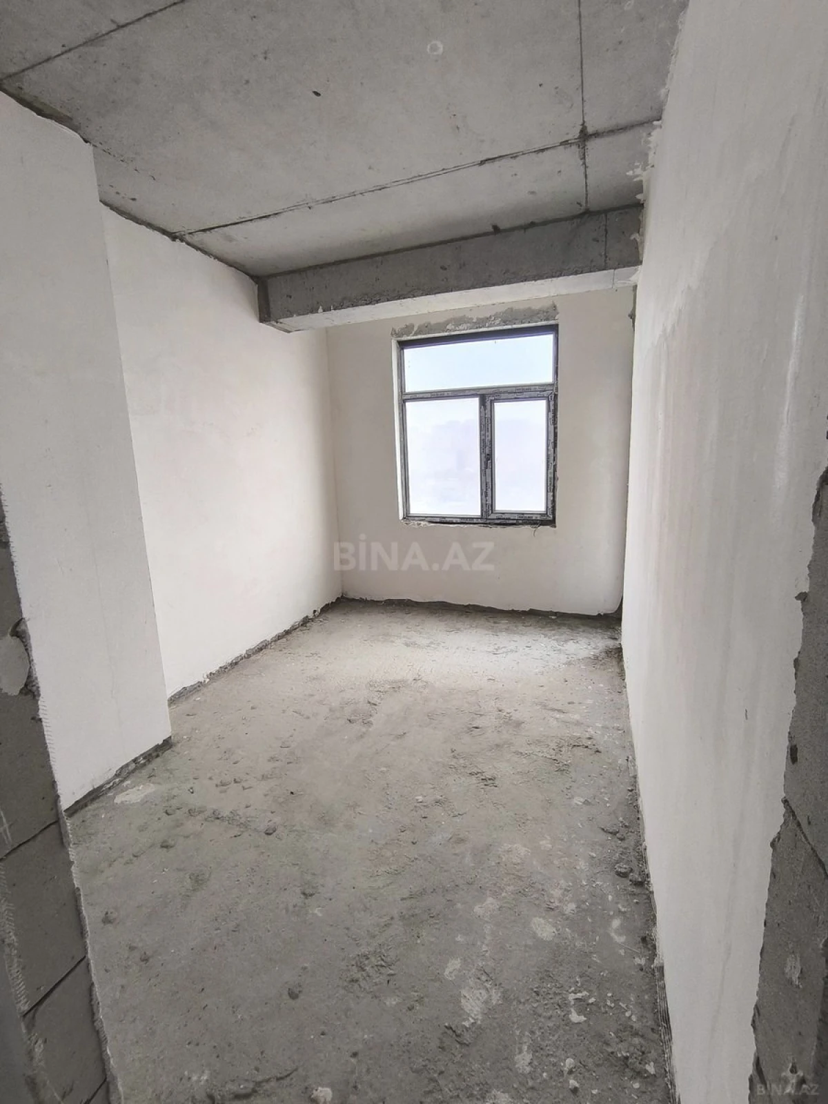 Satılır 3 otaqlı mənzil 97.6 m²