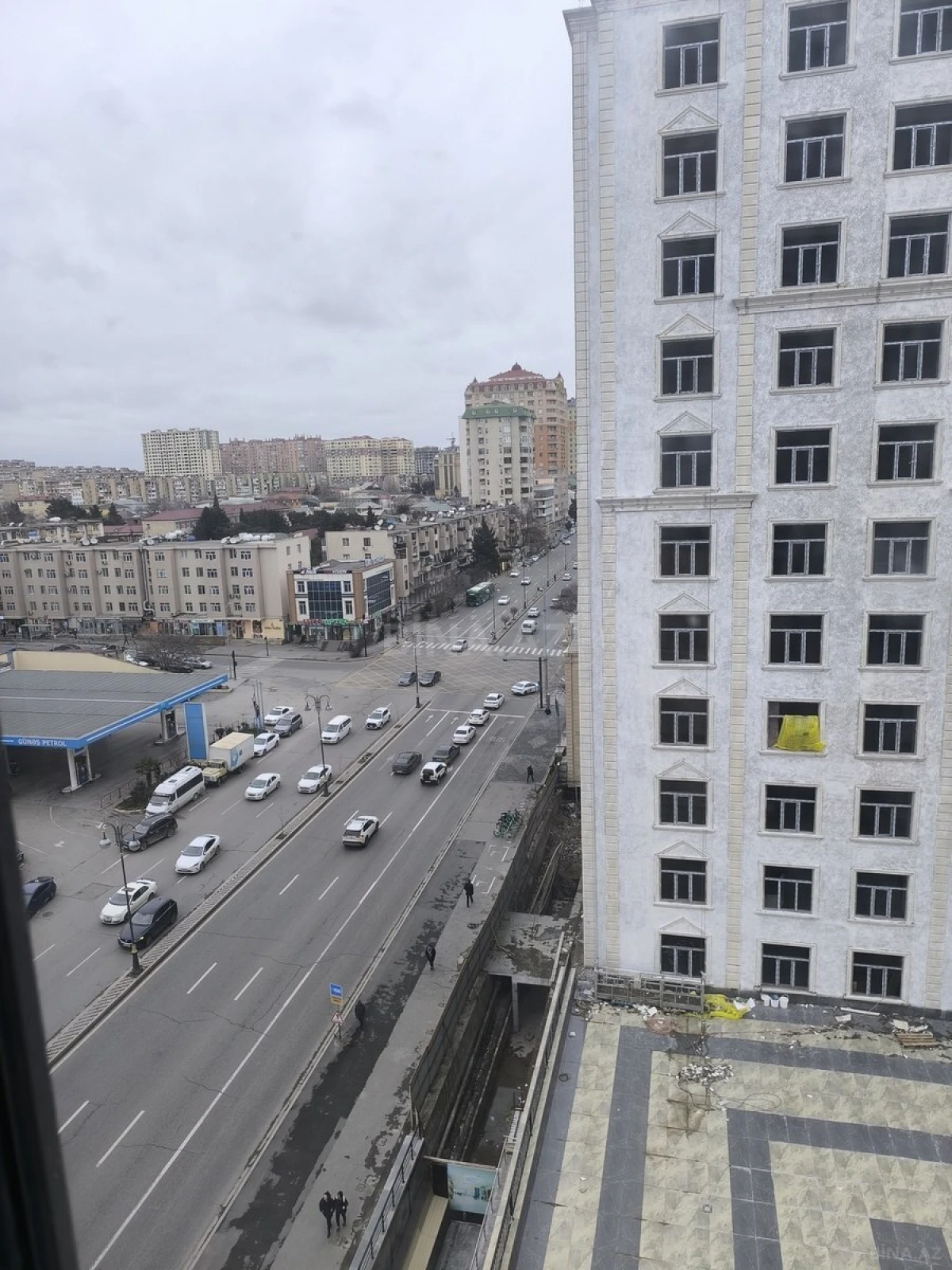Satılır 3 otaqlı mənzil 97.6 m²