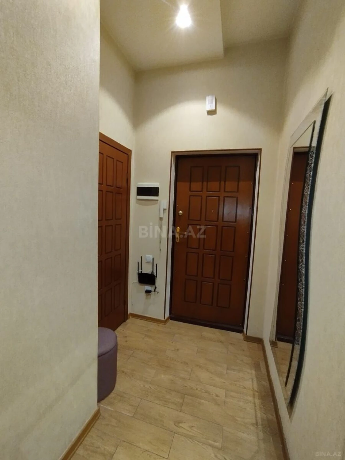 Satılır 2 otaqlı mənzil 93 m²