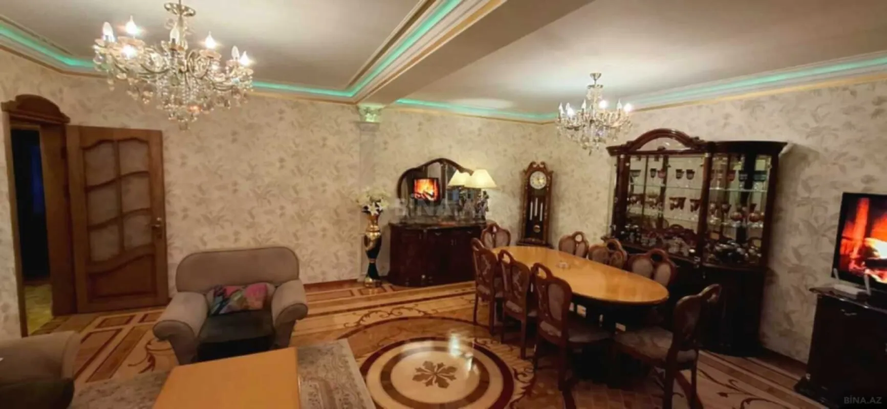 Satılır 5 otaqlı mənzil 140 m²