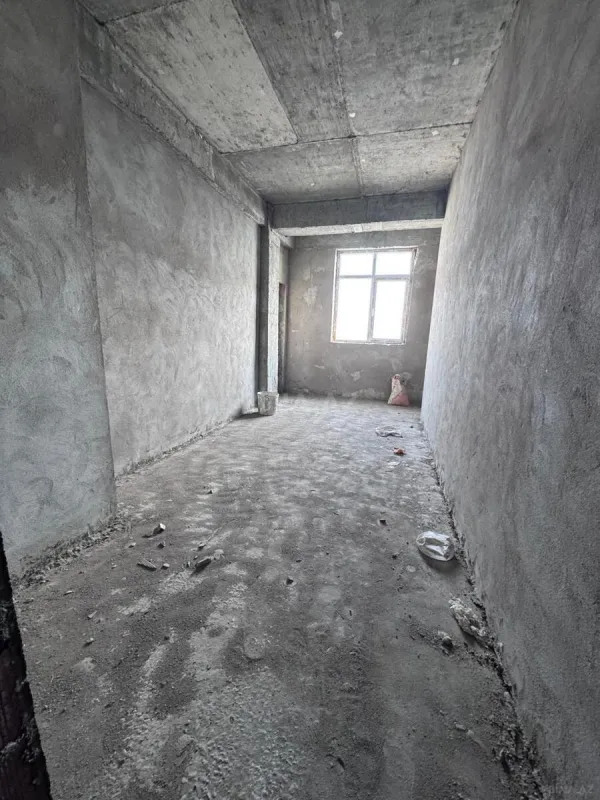 Satılır 3 otaqlı mənzil 122 m²