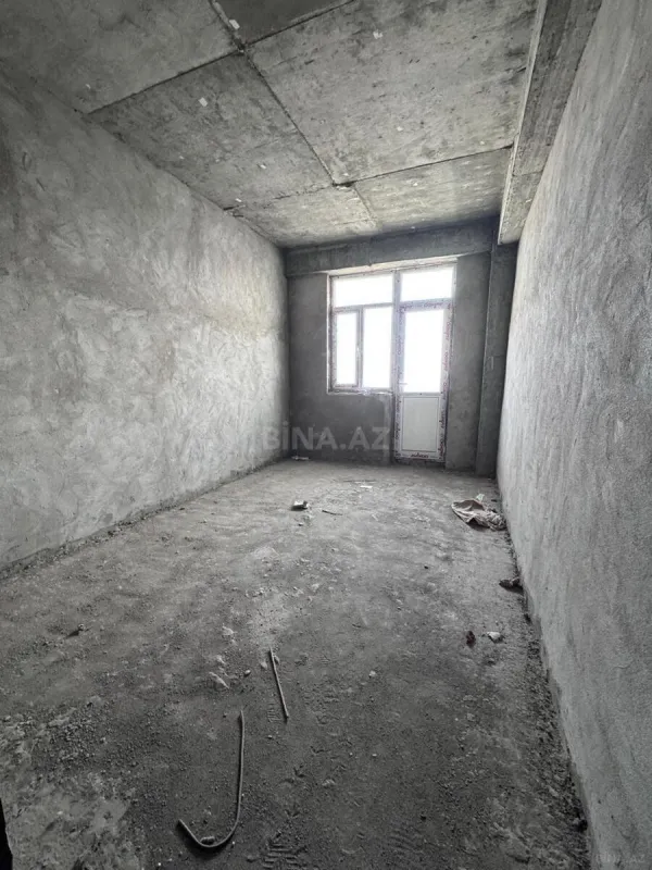 Satılır 3 otaqlı mənzil 122 m²