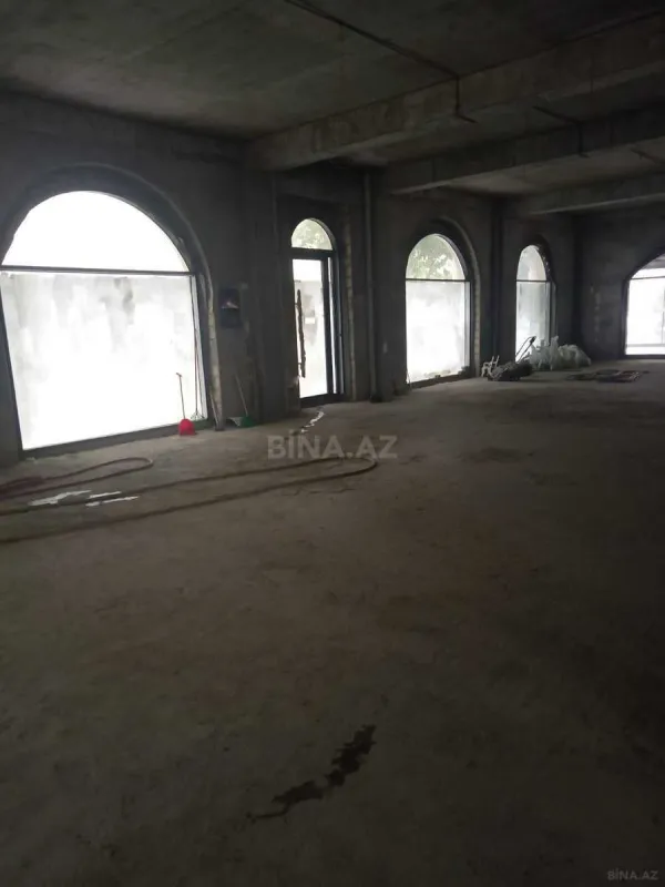 Kirayə verilir obyekt 611 m²