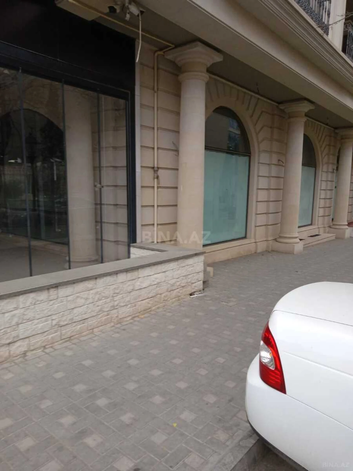 Kirayə verilir obyekt 611 m²