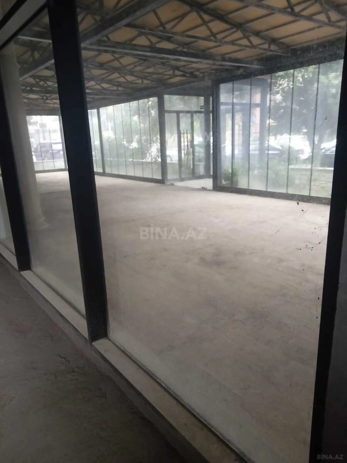 Kirayə verilir obyekt 611 m²