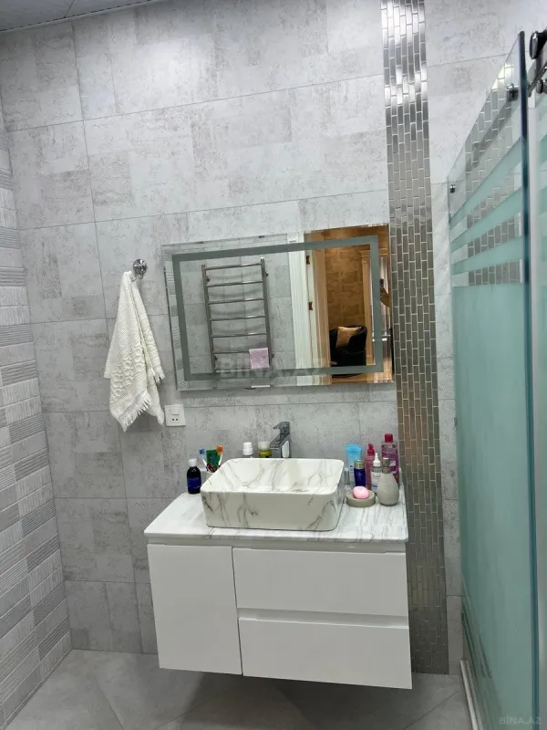 Satılır 3 otaqlı mənzil 148 m²