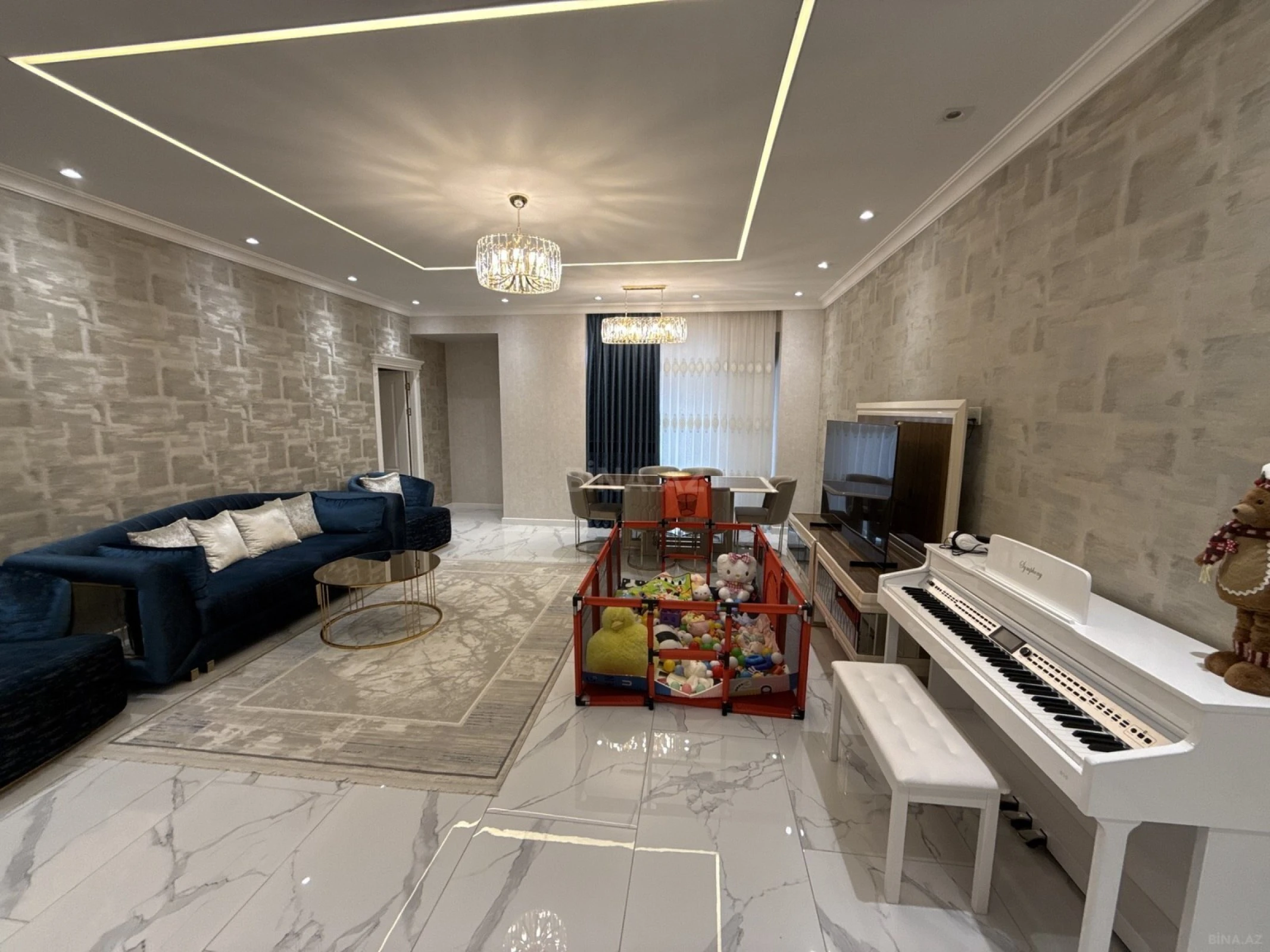 Satılır 3 otaqlı mənzil 148 m²