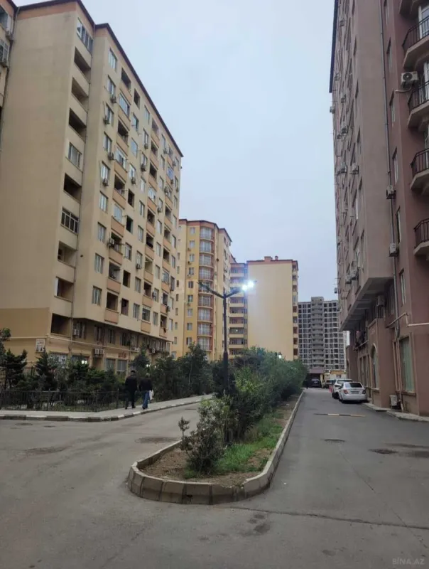 Satılır 3 otaqlı mənzil 92 m²