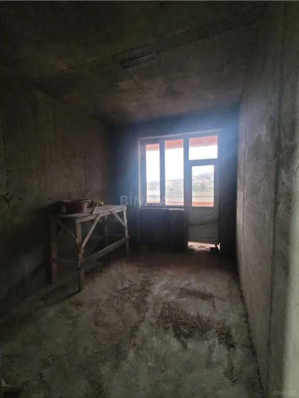 Satılır 3 otaqlı mənzil 92 m²