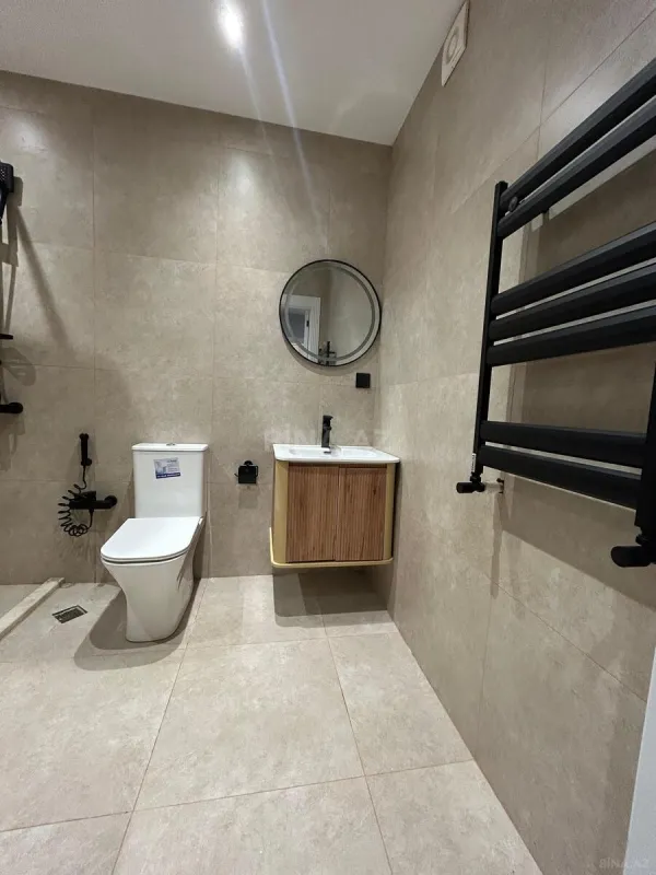 Satılır 2 otaqlı mənzil 62 m²