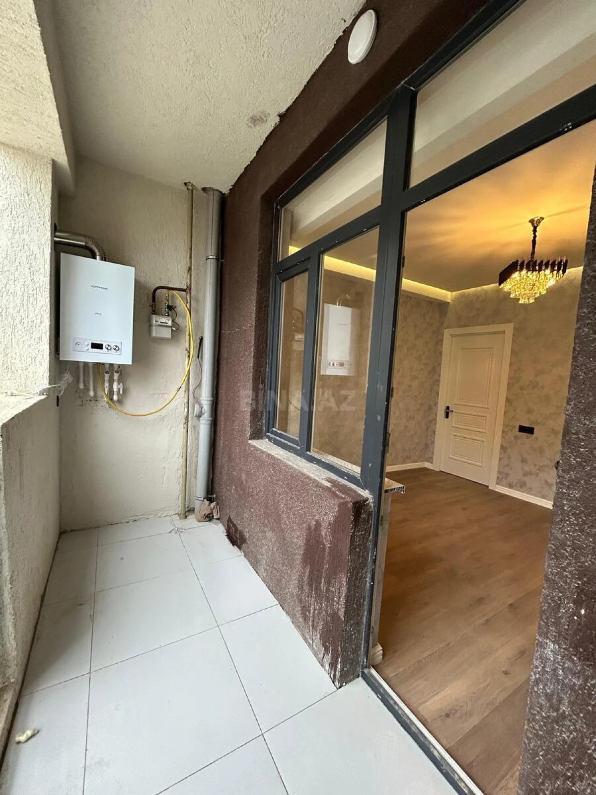 Satılır 2 otaqlı mənzil 62 m²