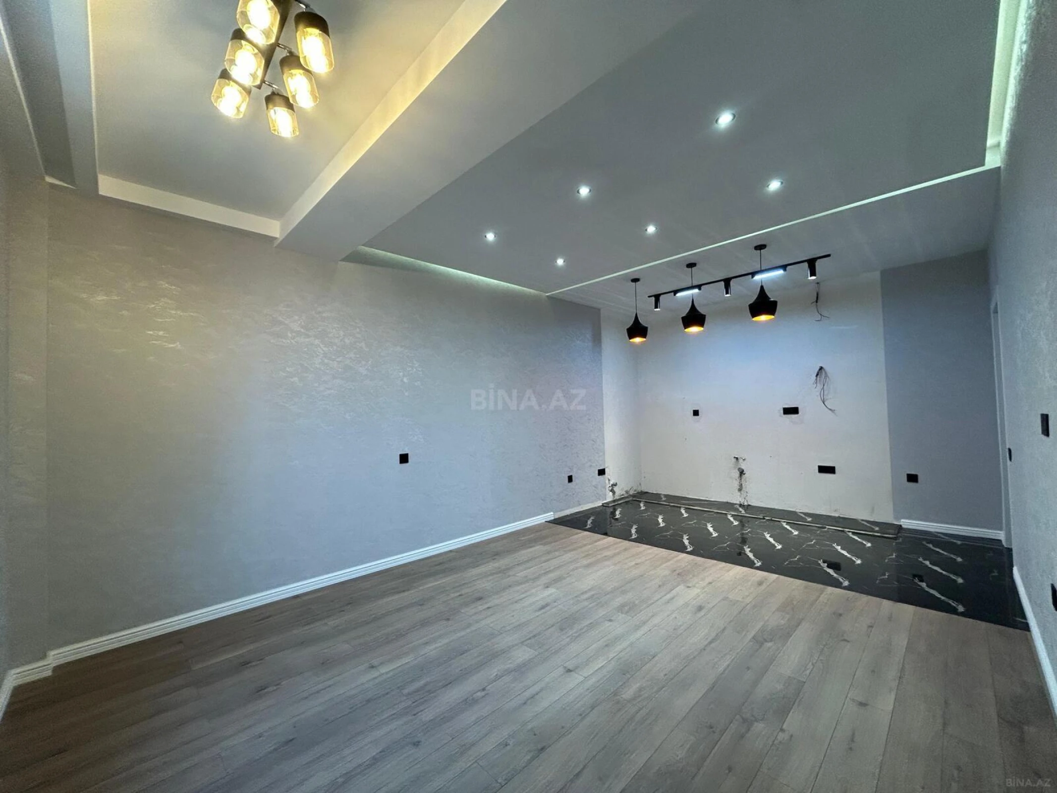 Satılır 2 otaqlı mənzil 62 m²