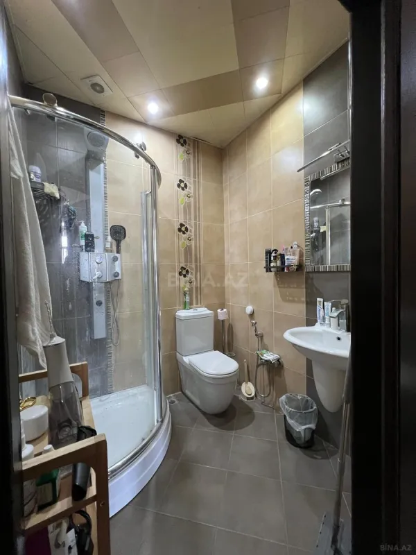 Satılır 3 otaqlı mənzil 140 m²