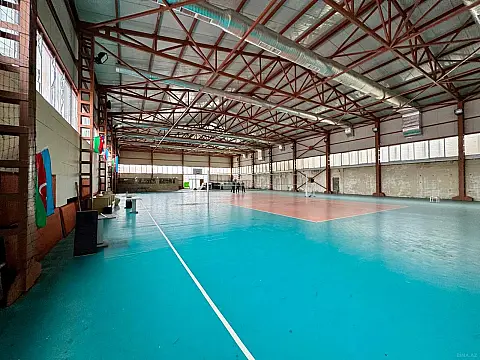 Kirayə verilir obyekt 2700 m²