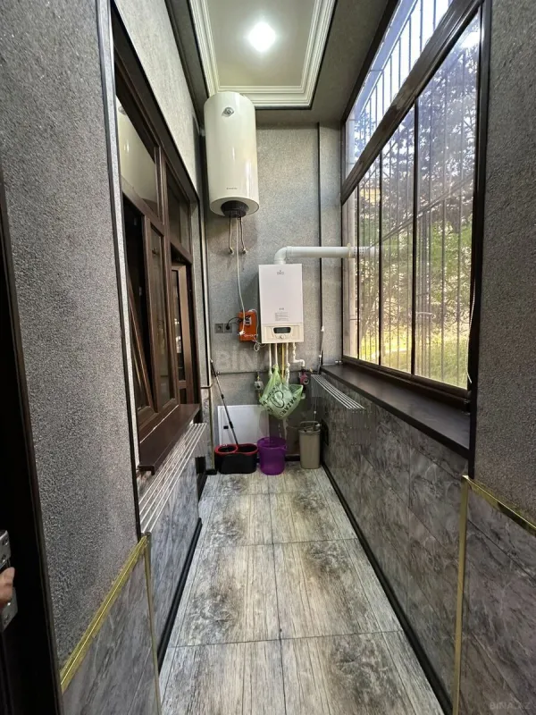 Kirayə verilir 2 otaqlı mənzil 90 m²