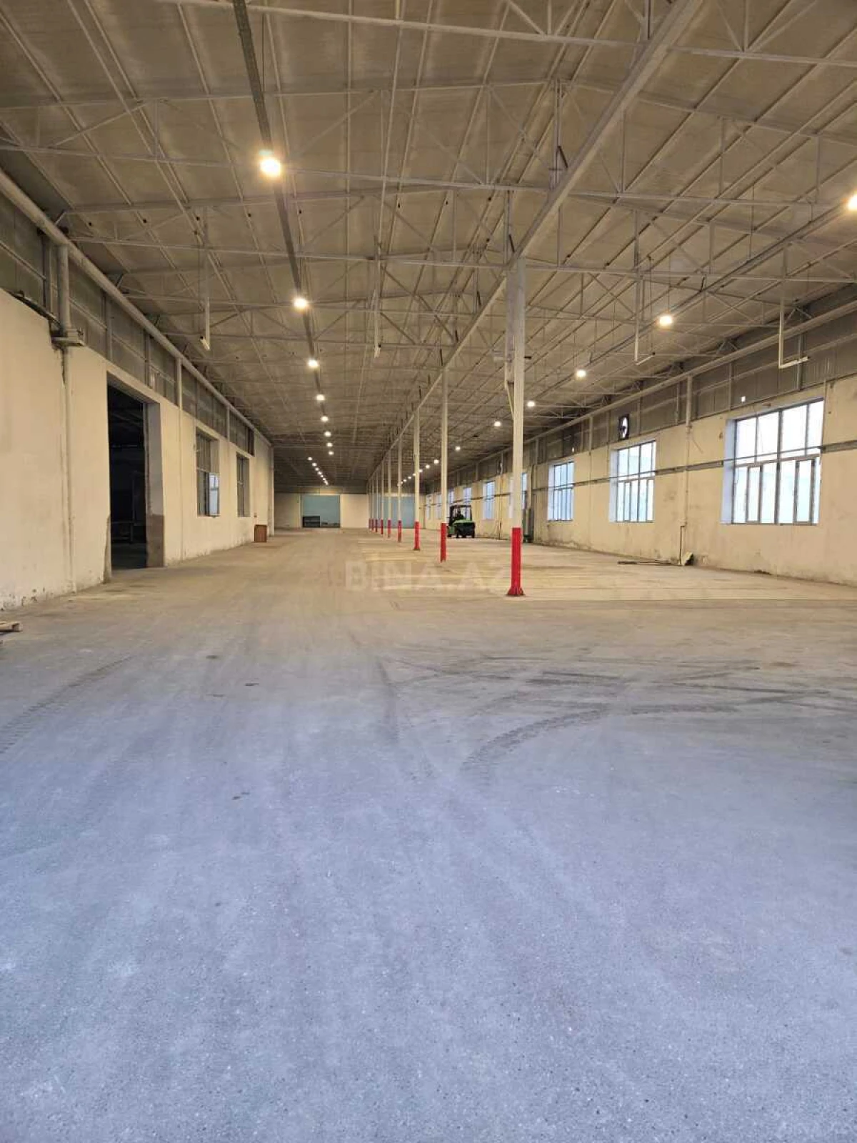 Kirayə verilir obyekt 1000 m²