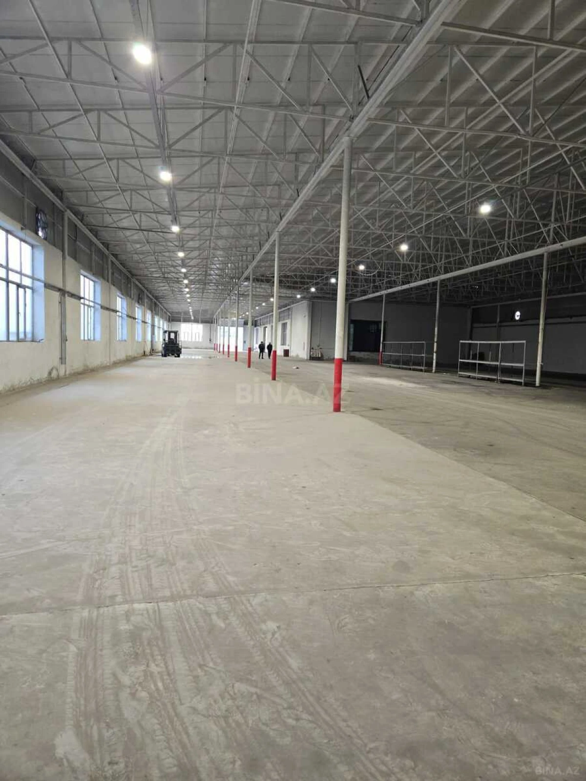 Kirayə verilir obyekt 1000 m²