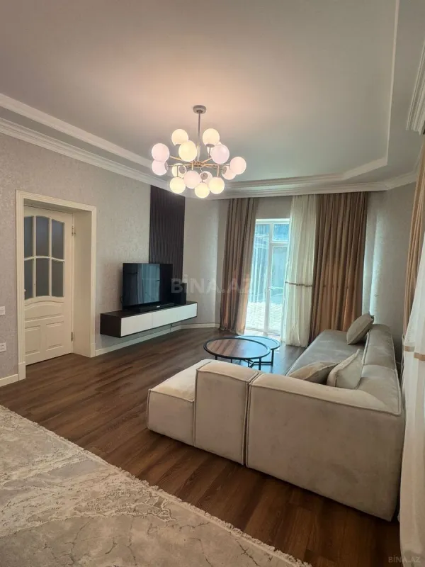 Satılır 4 otaqlı həyət evi 220 m²