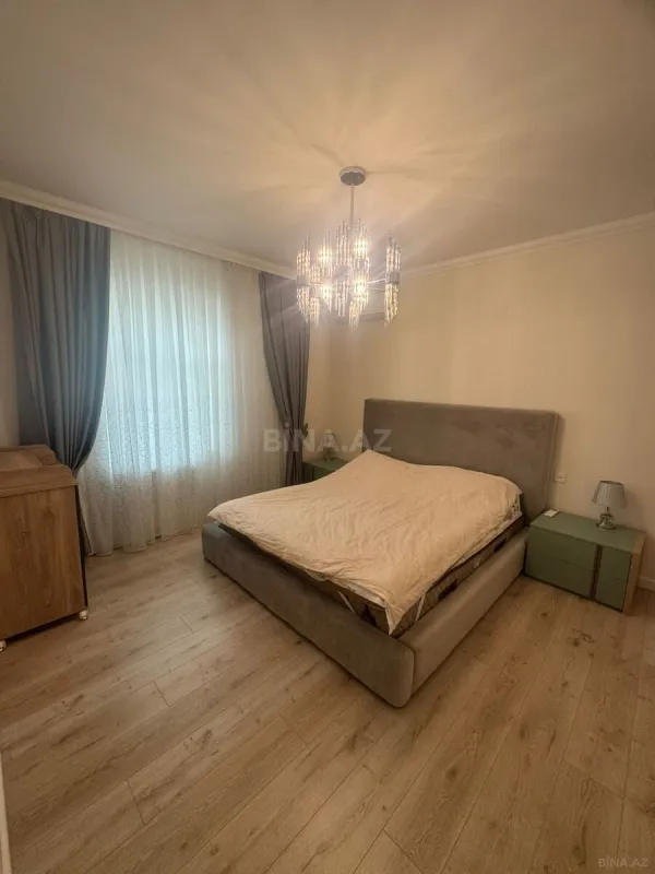 Satılır 4 otaqlı həyət evi 220 m²