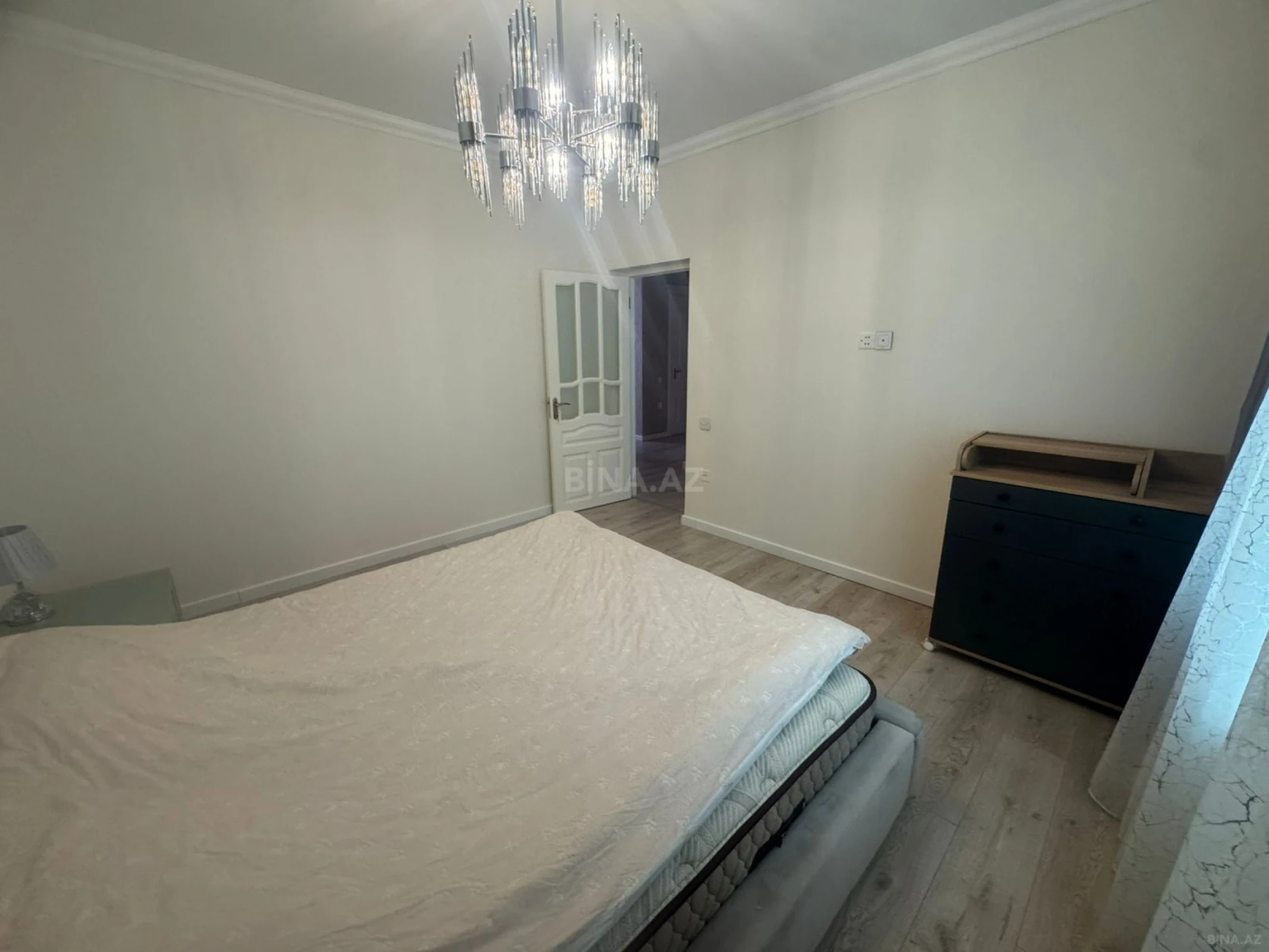 Satılır 4 otaqlı həyət evi 220 m²