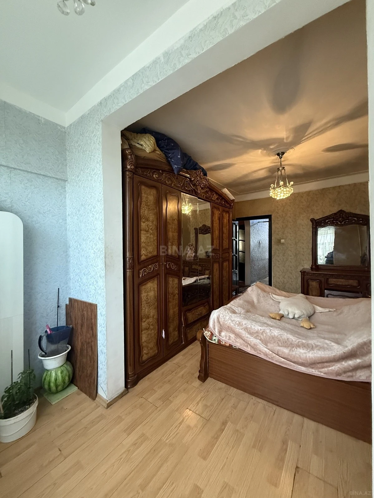 Satılır 4 otaqlı mənzil 100 m²