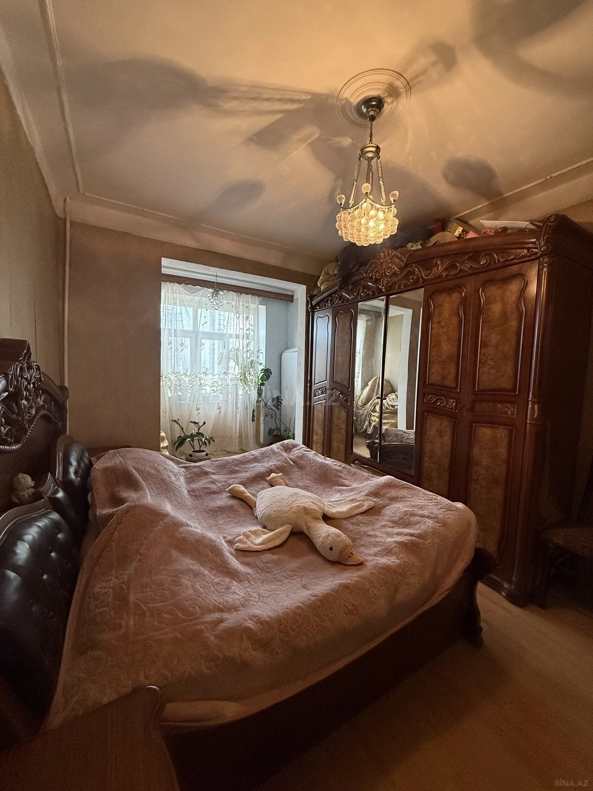 Satılır 4 otaqlı mənzil 100 m²