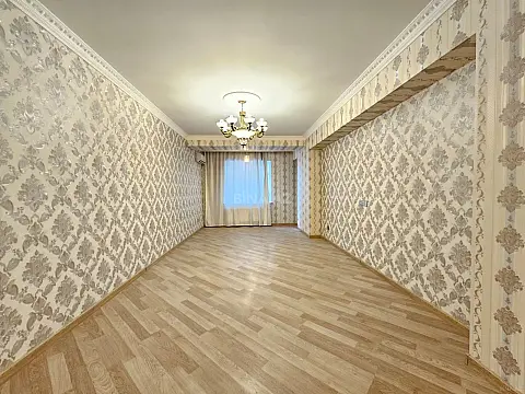 Satılır 3 otaqlı mənzil 146 m²