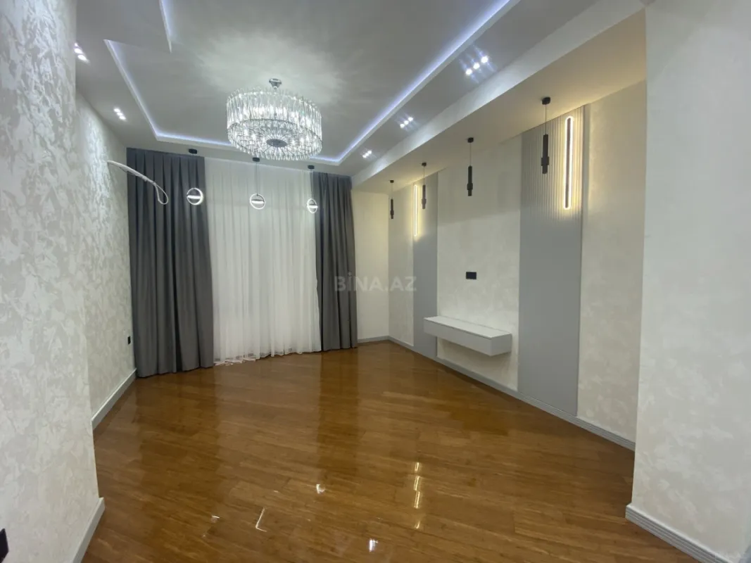Satılır 3 otaqlı mənzil 108 m²