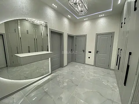 Satılır 3 otaqlı mənzil 108 m²