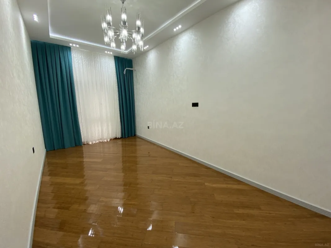 Satılır 3 otaqlı mənzil 108 m²