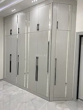 Satılır 3 otaqlı mənzil 108 m²