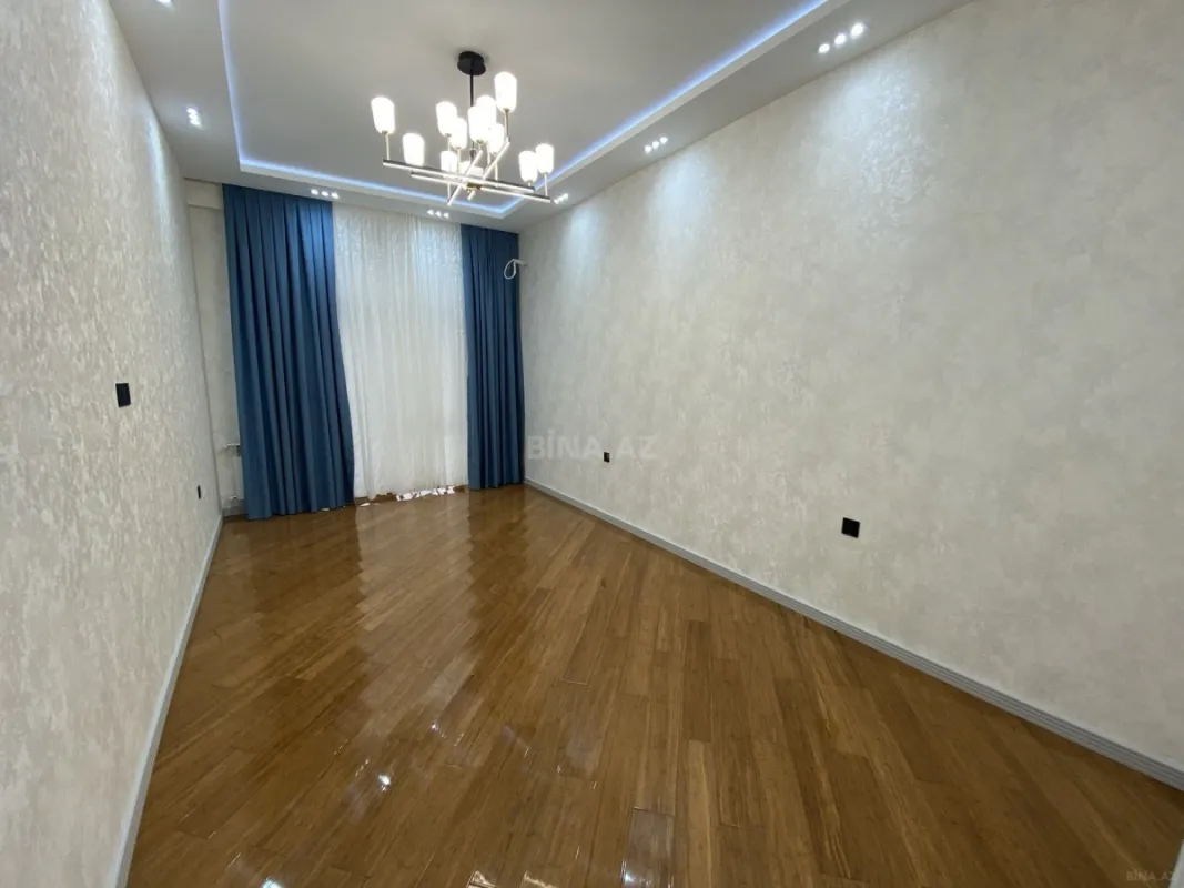 Satılır 3 otaqlı mənzil 108 m²