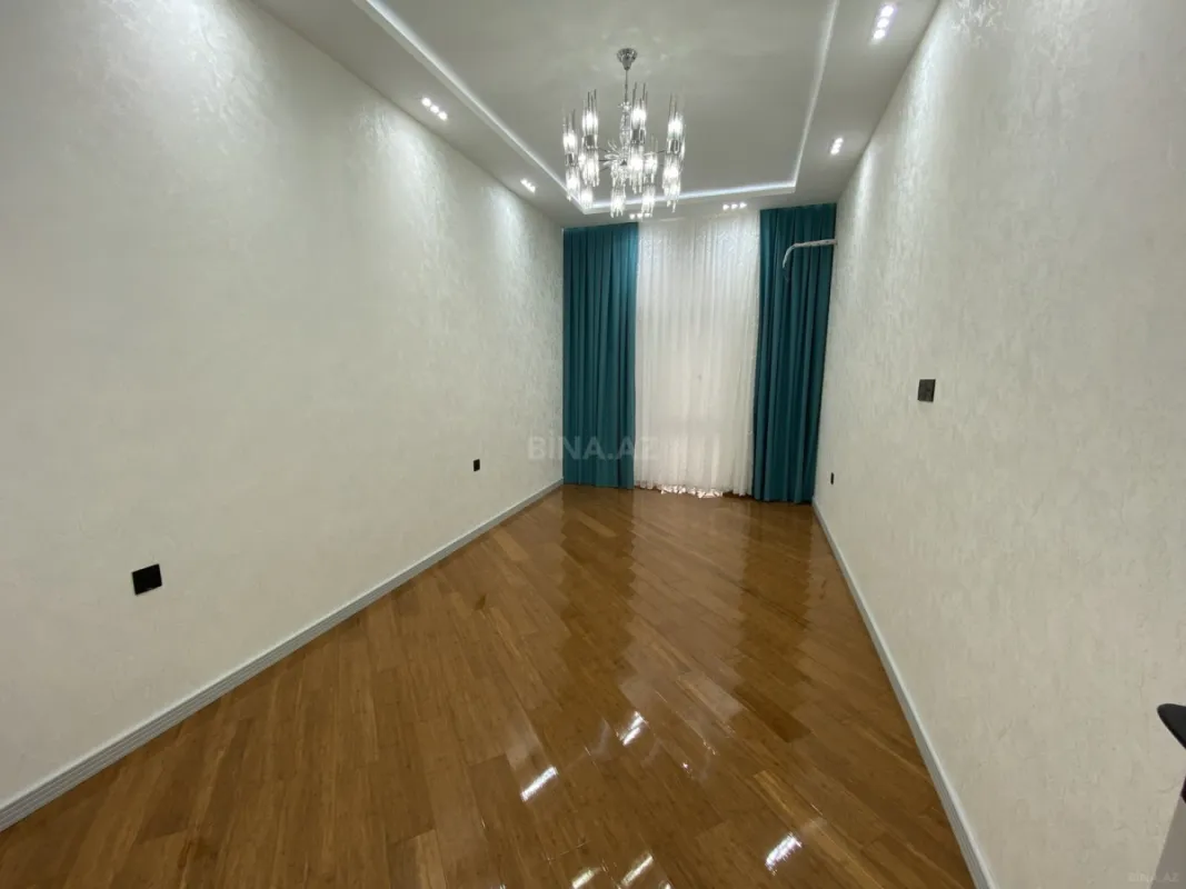 Satılır 3 otaqlı mənzil 108 m²