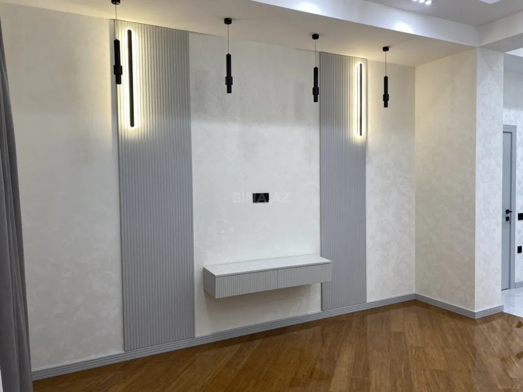 Satılır 3 otaqlı mənzil 108 m²