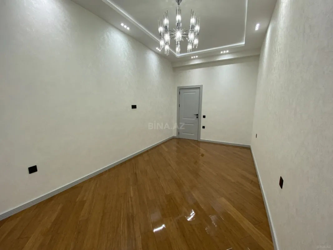 Satılır 3 otaqlı mənzil 108 m²