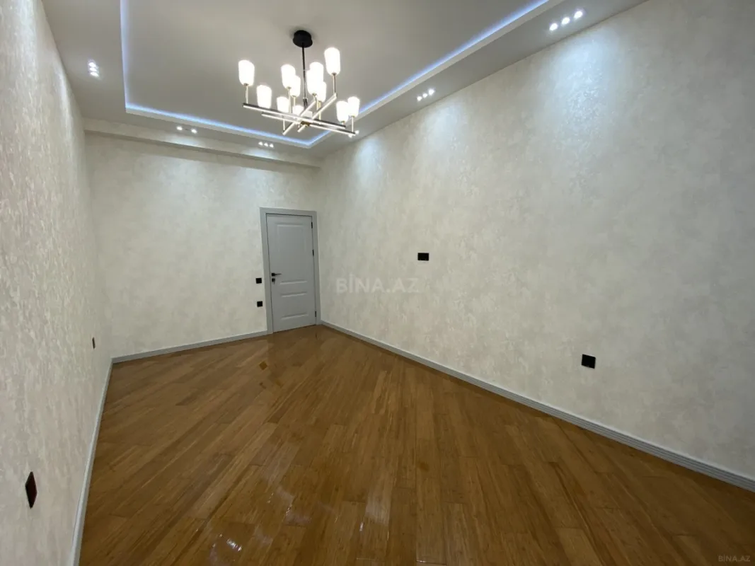 Satılır 3 otaqlı mənzil 108 m²
