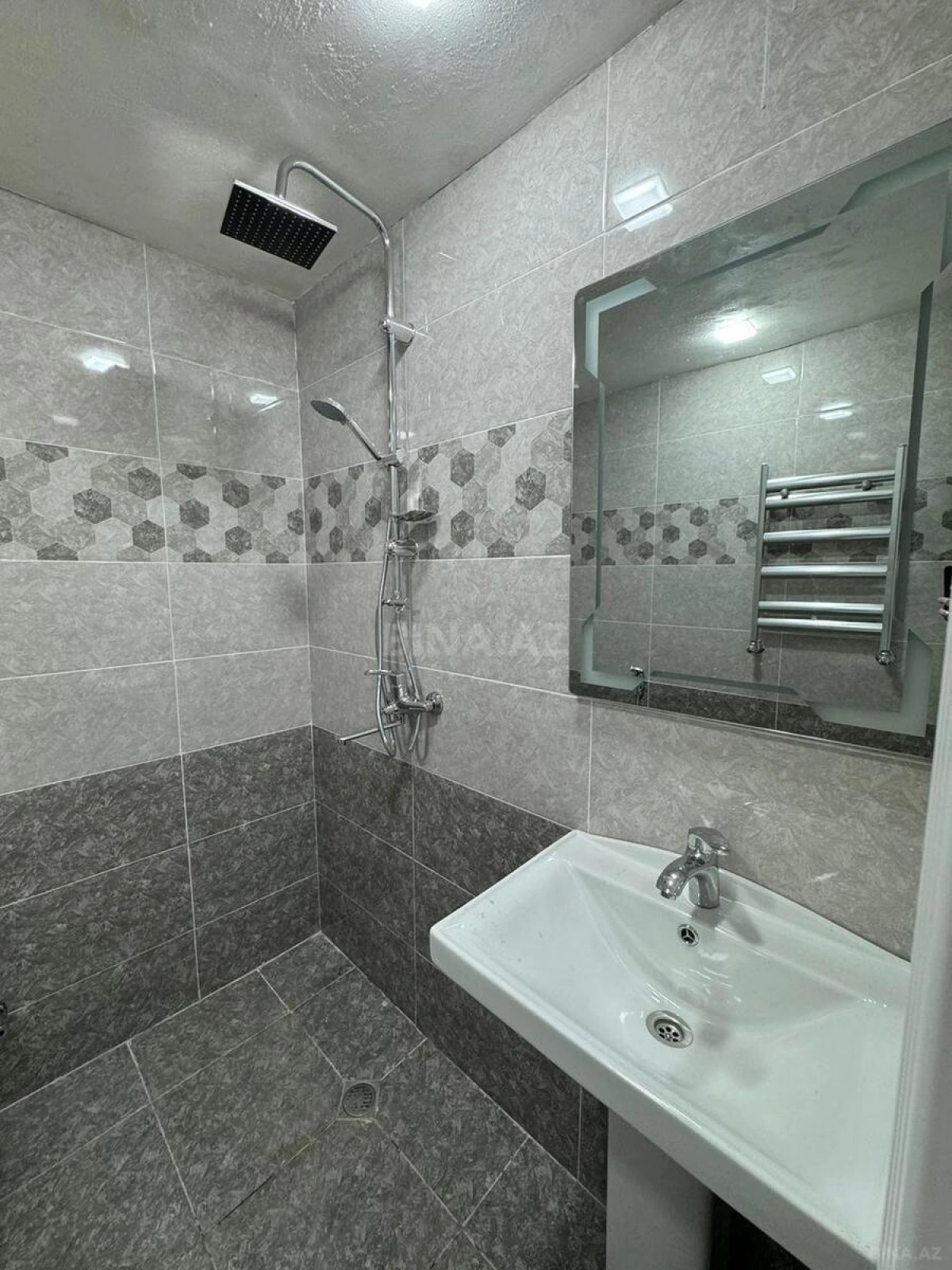 Kirayə verilir 2 otaqlı mənzil 50 m²