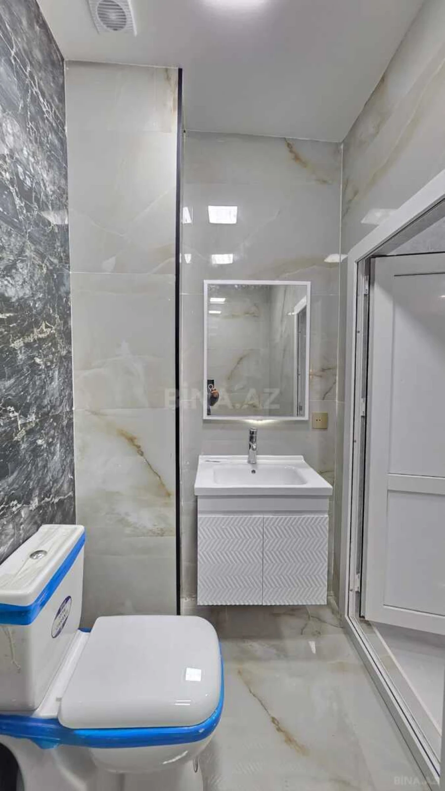 Satılır 2 otaqlı mənzil 57 m²