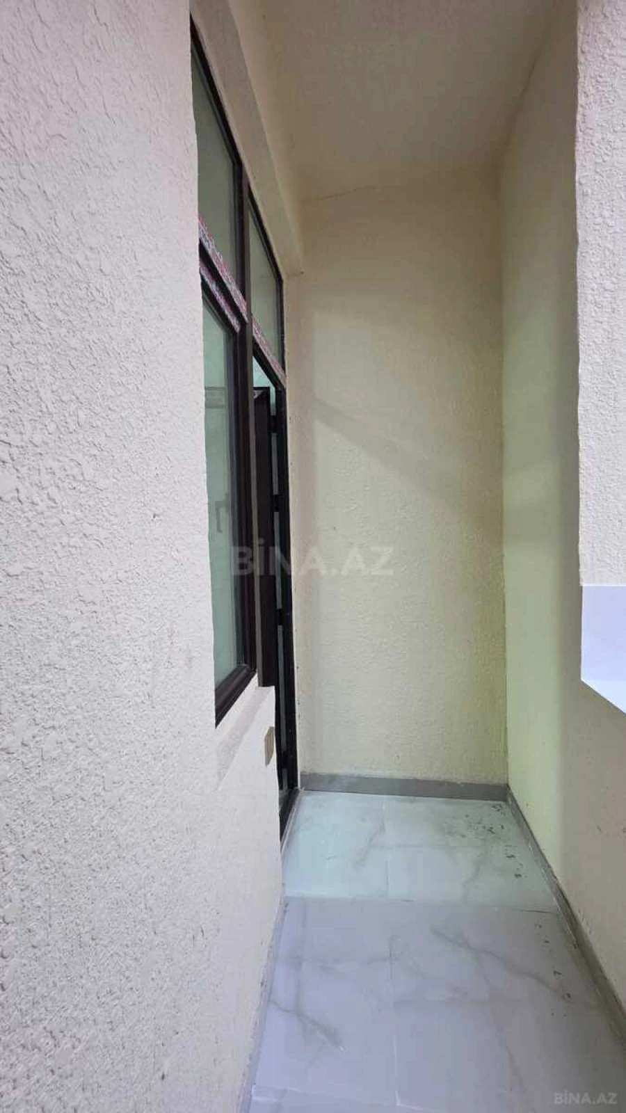 Satılır 2 otaqlı mənzil 57 m²