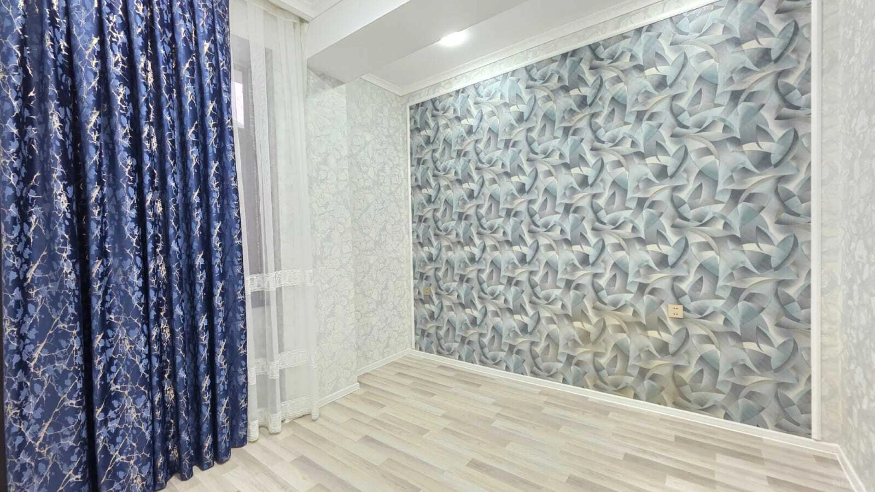 Satılır 2 otaqlı mənzil 57 m²