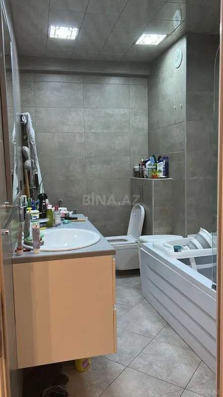 Satılır 2 otaqlı mənzil 62 m²