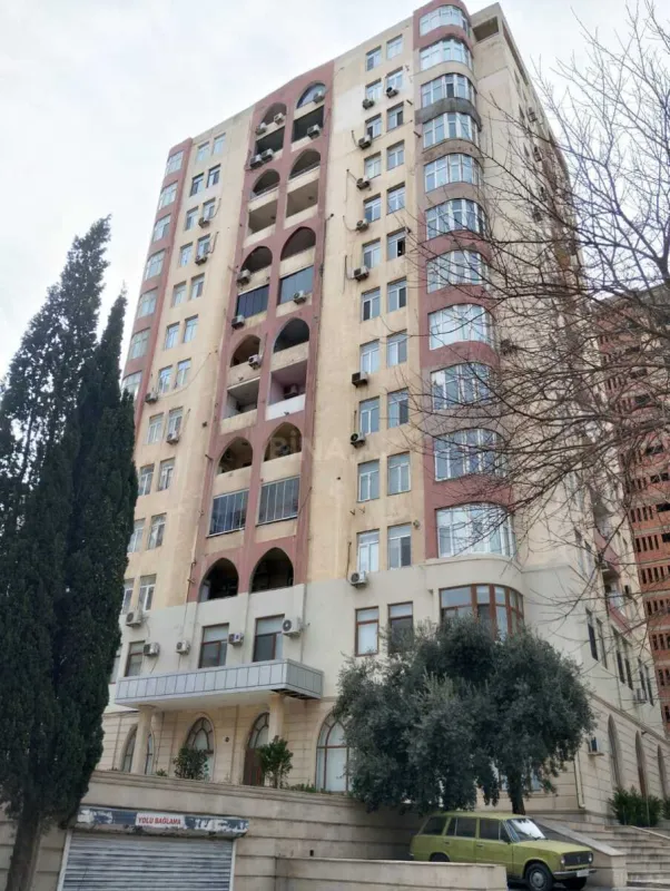 Satılır 2 otaqlı mənzil 90 m²