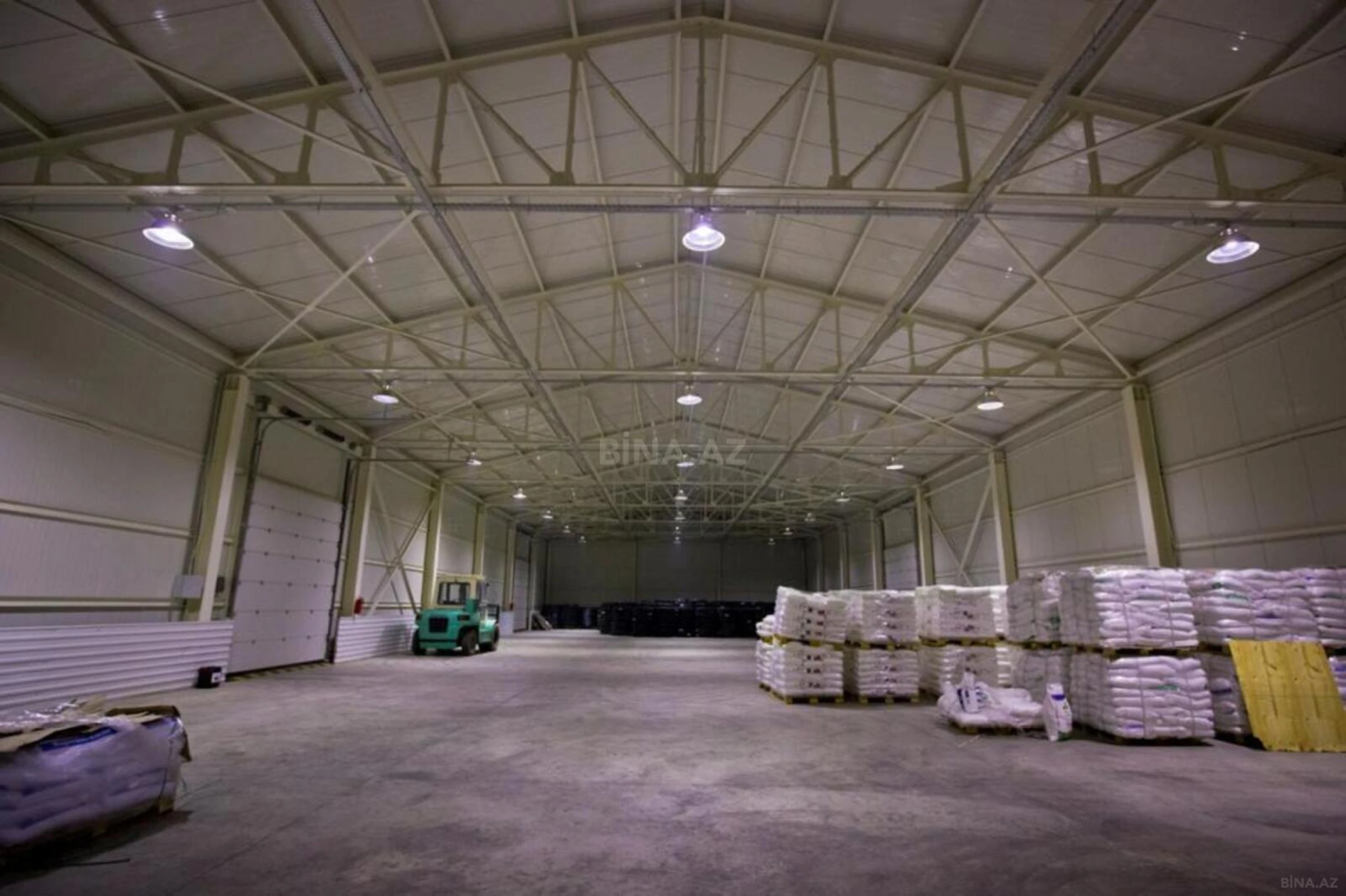 Kirayə verilir obyekt 500 m²